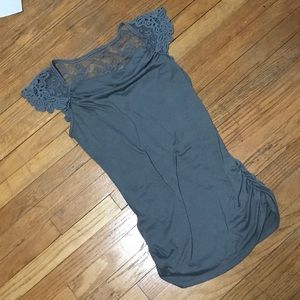 Super cute shirt with lace